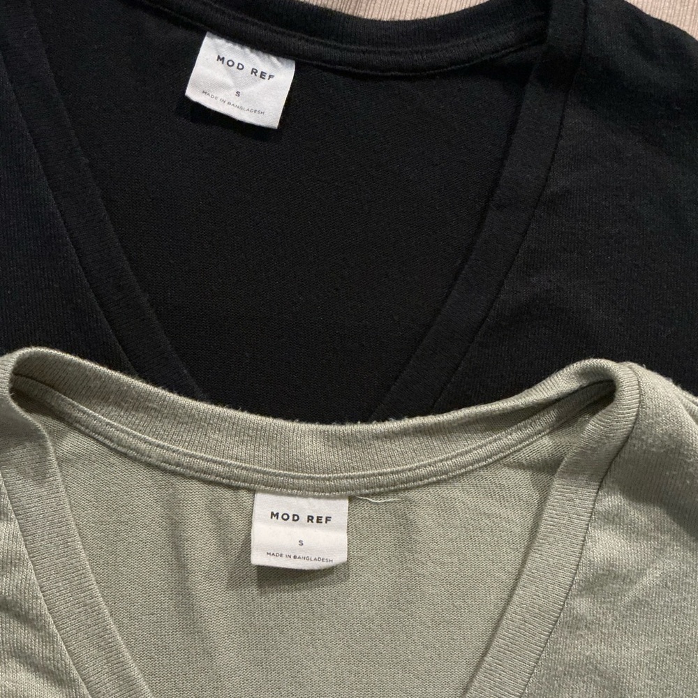 Mod Ref Black and Green V-Neck Tops - Picture 3 of 7
